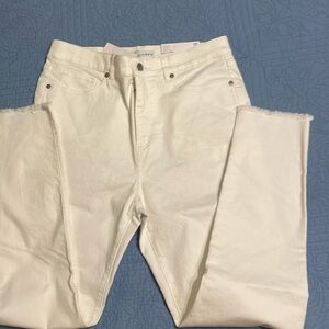 Loft white high waisted skinny jeans with frayed hem. NWT